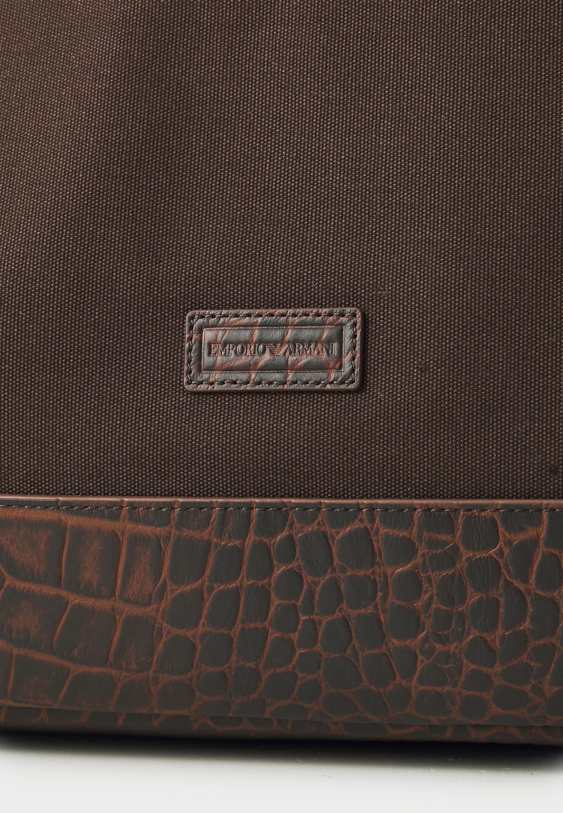 Voyages Emporio Armani