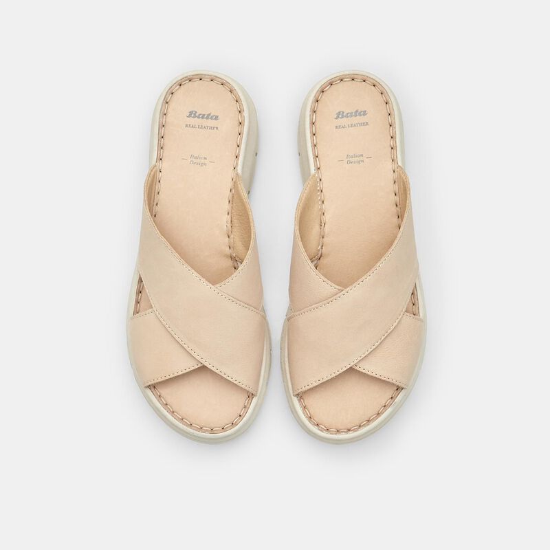 BATA női platform bőr szandál