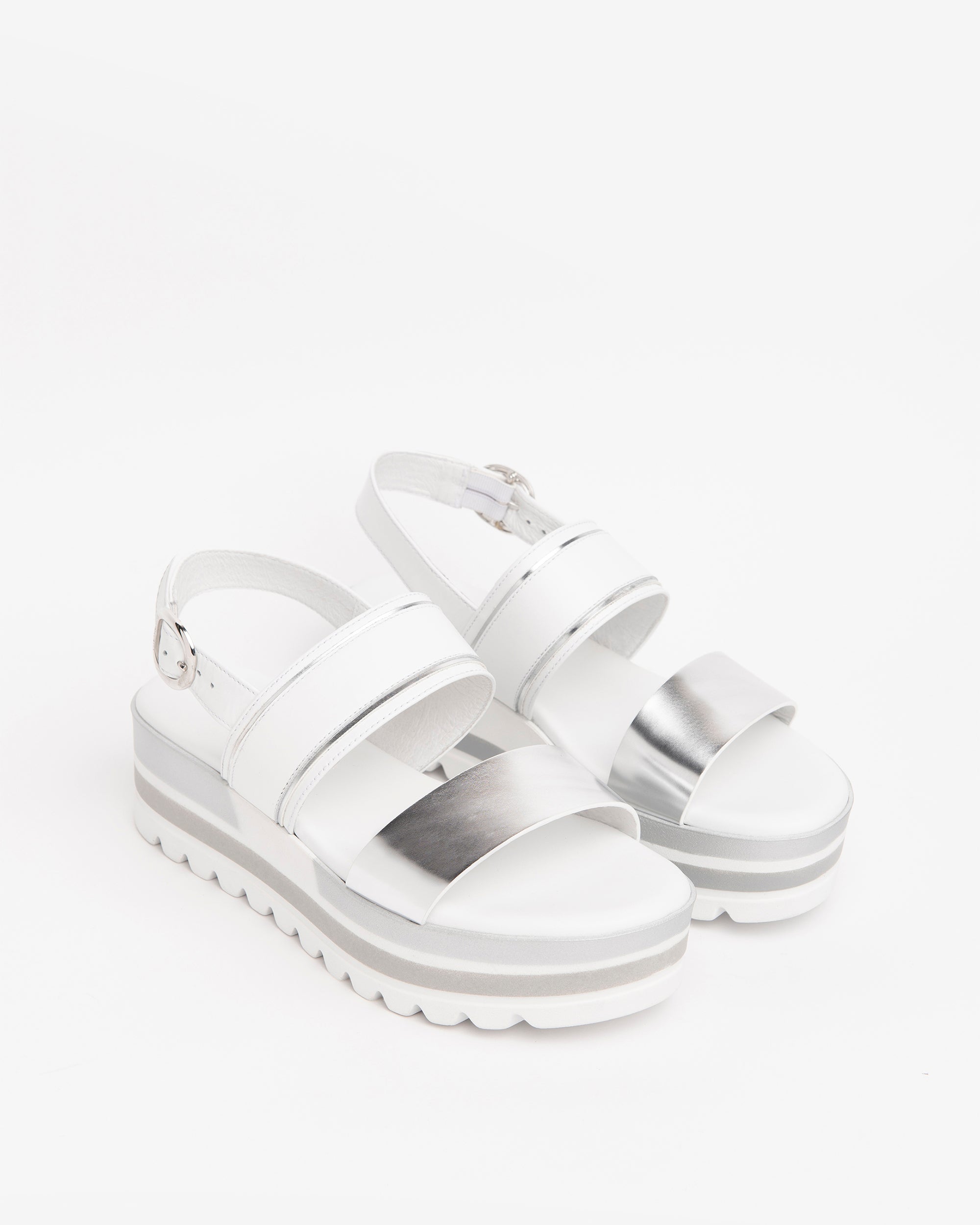  Sandales pour femmes en cuir et matières techniques