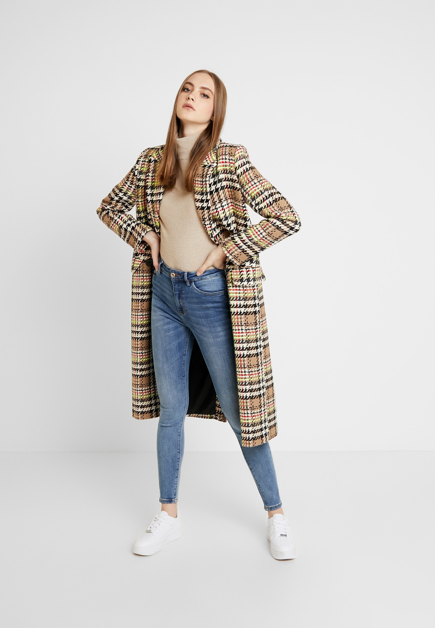 ONLY ONLMILA - Skinny Fit jeans - mediumblauwe denim