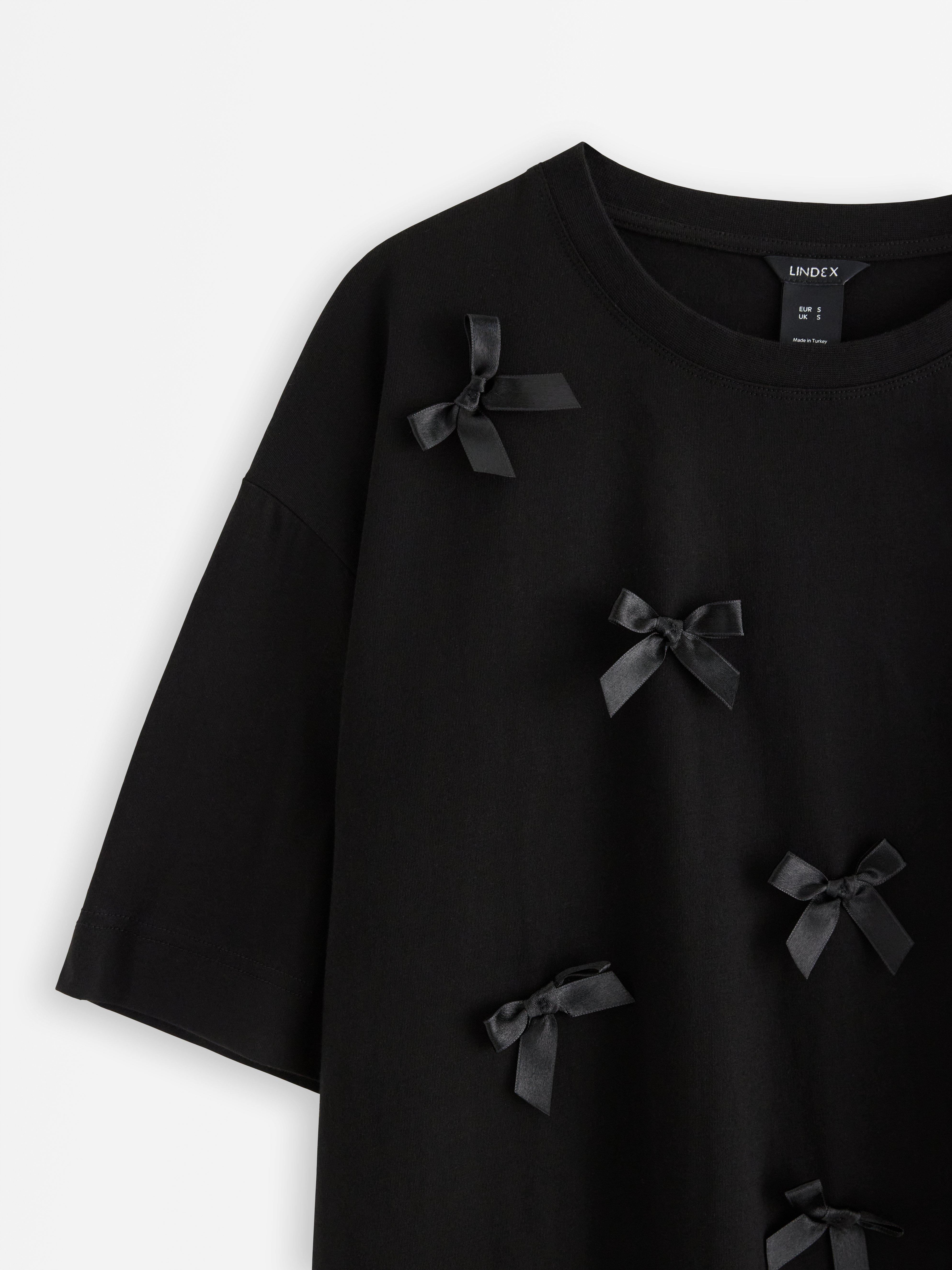 T-shirt med rosetter Black