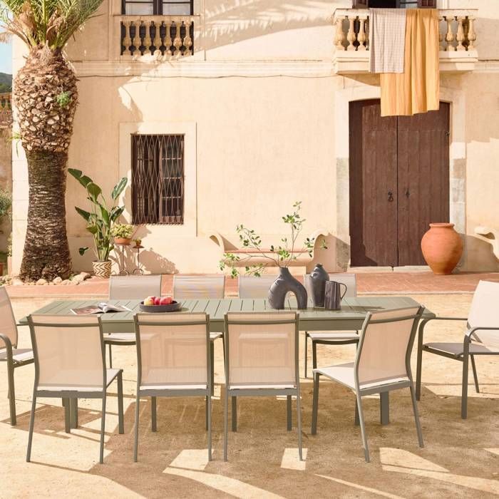 Table de jardin extensible aluminium + 10 assises aluminium et textilène kaki. 8 chaises. 2 fauteuils. 10 places. 290 x 100 x 75