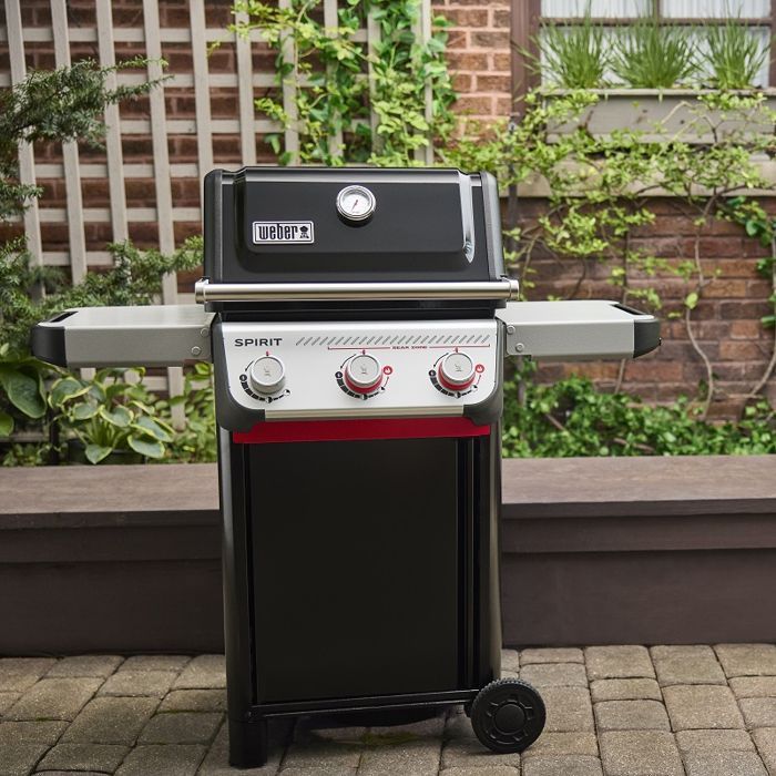 Weber Spirit E-325 Gas Barbecue