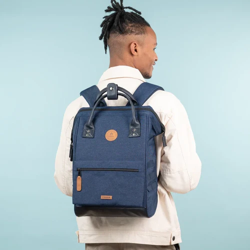 Cabaia Adventurer Medium Rucksack Namur marineblau