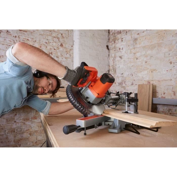 Sierra ingletadora - BLACK&DECKER - BES700-QS - 1600W - 70mm de profundidad de corte