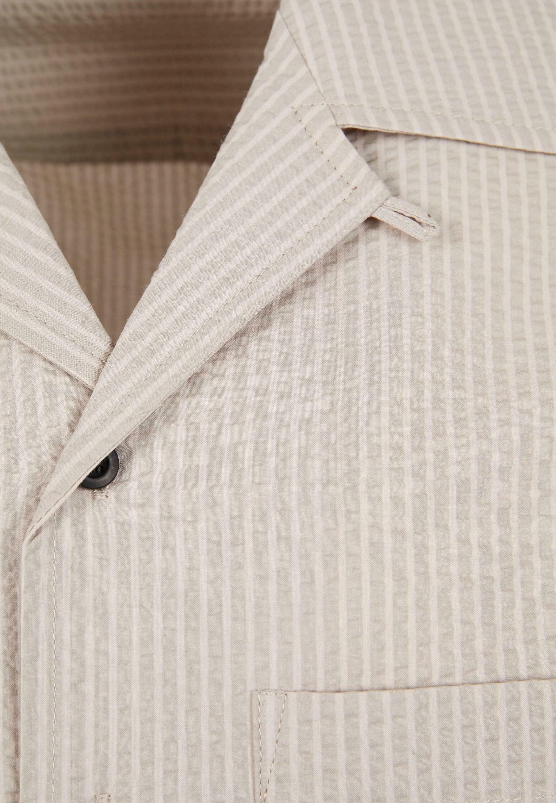 Camicia Urban Classics a maniche corte, modello rilassato - cloud