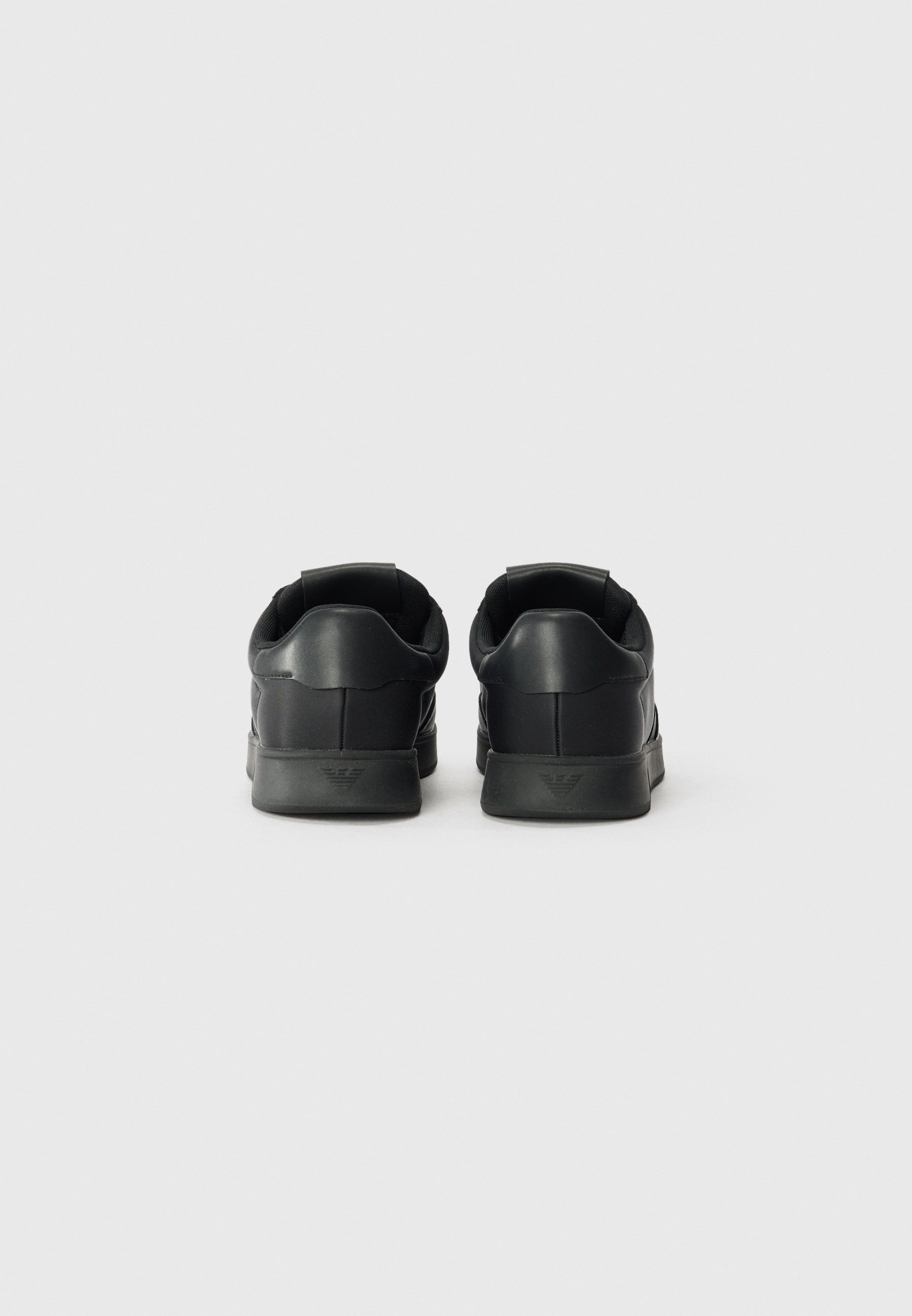 Emporio Armani OYSTER - Trampki - czarne