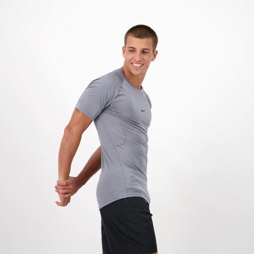 Nike Pro