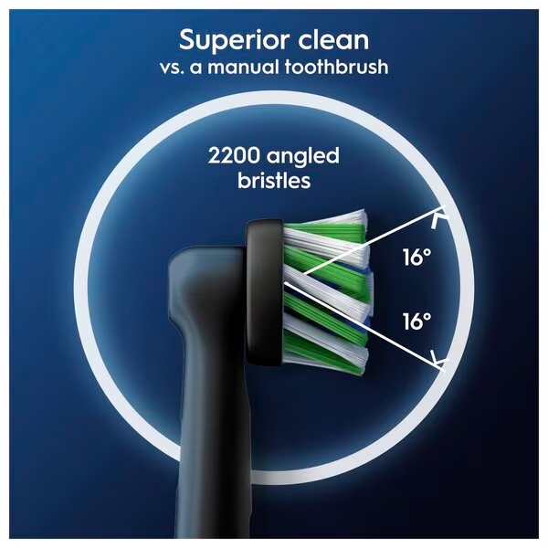 Glave zobne ščetke Oral-B Cross Action<br>črne, 4 kosi