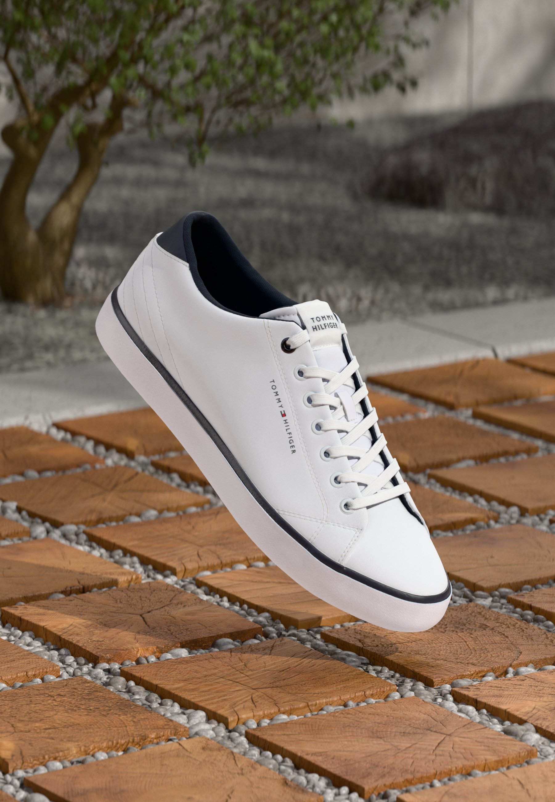 Tommy Hilfiger CORE - Tenisky - biela