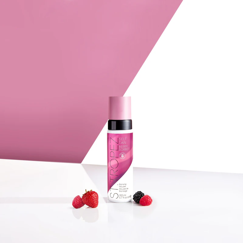 St. Tropez zelfbruinende mousse met bessensorbet