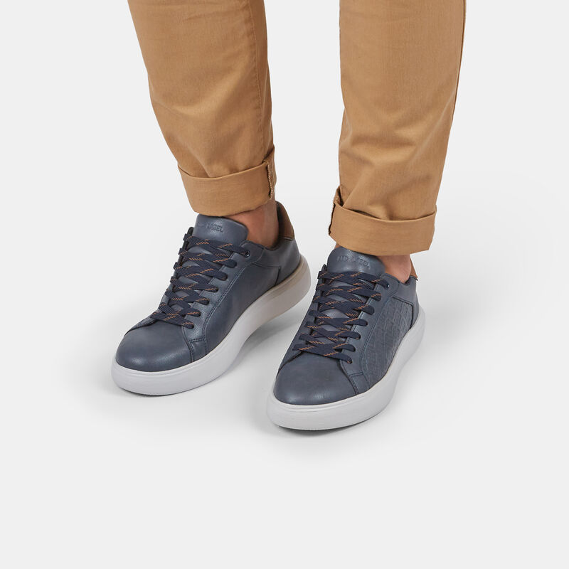 Buty sportowe męskie Bata Red Label z logo