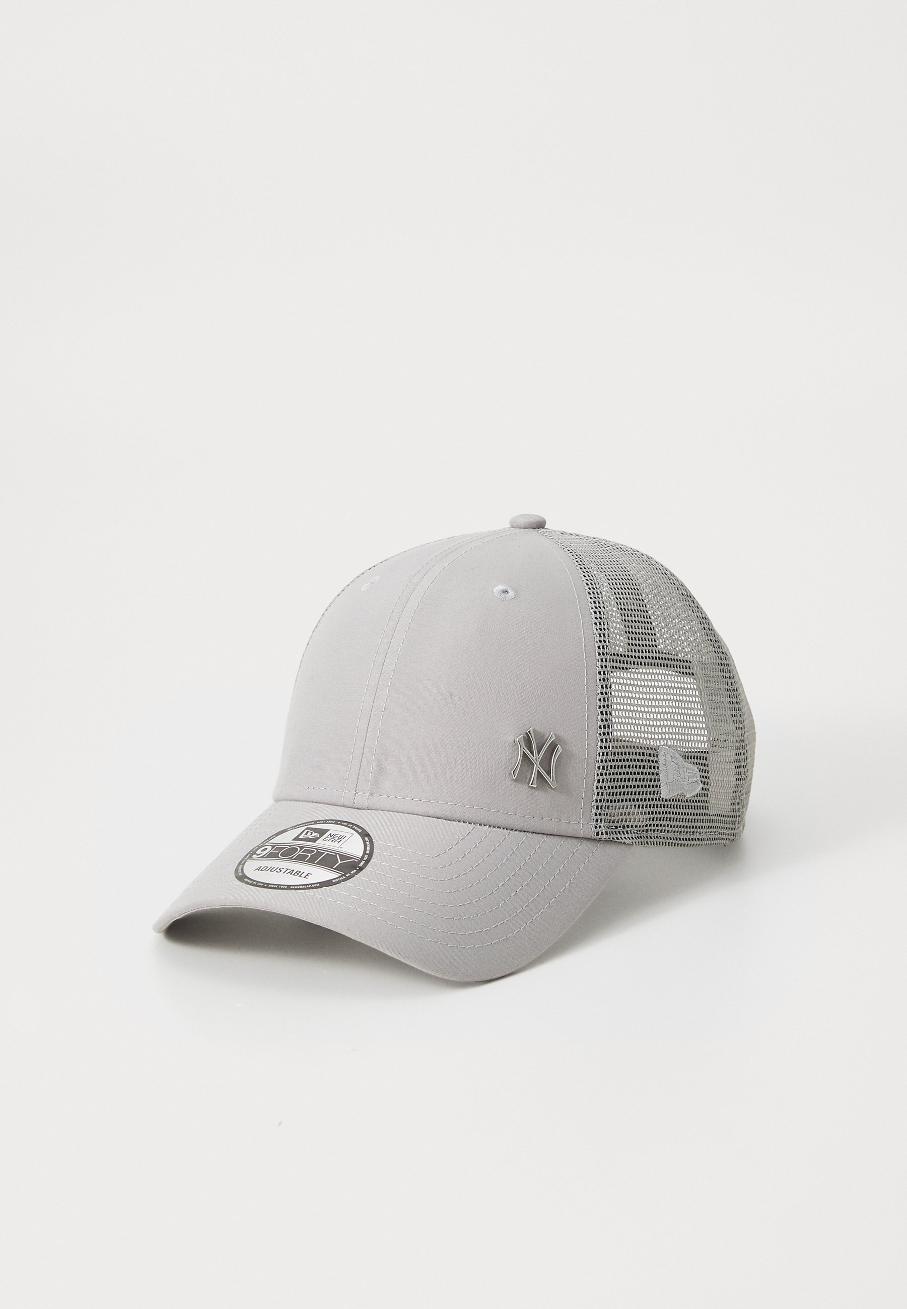 Czapki New Era