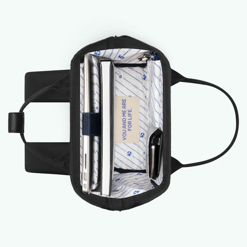 Cabaia Adventurer Small Berlin Rucksack in Schwarz