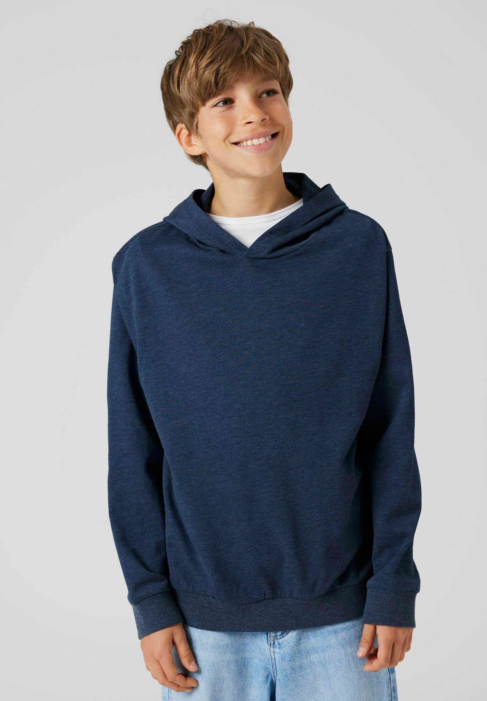 DEUX CLASSIQUES BIENTÔT - Sweat à capuche - Blazer bleu marine