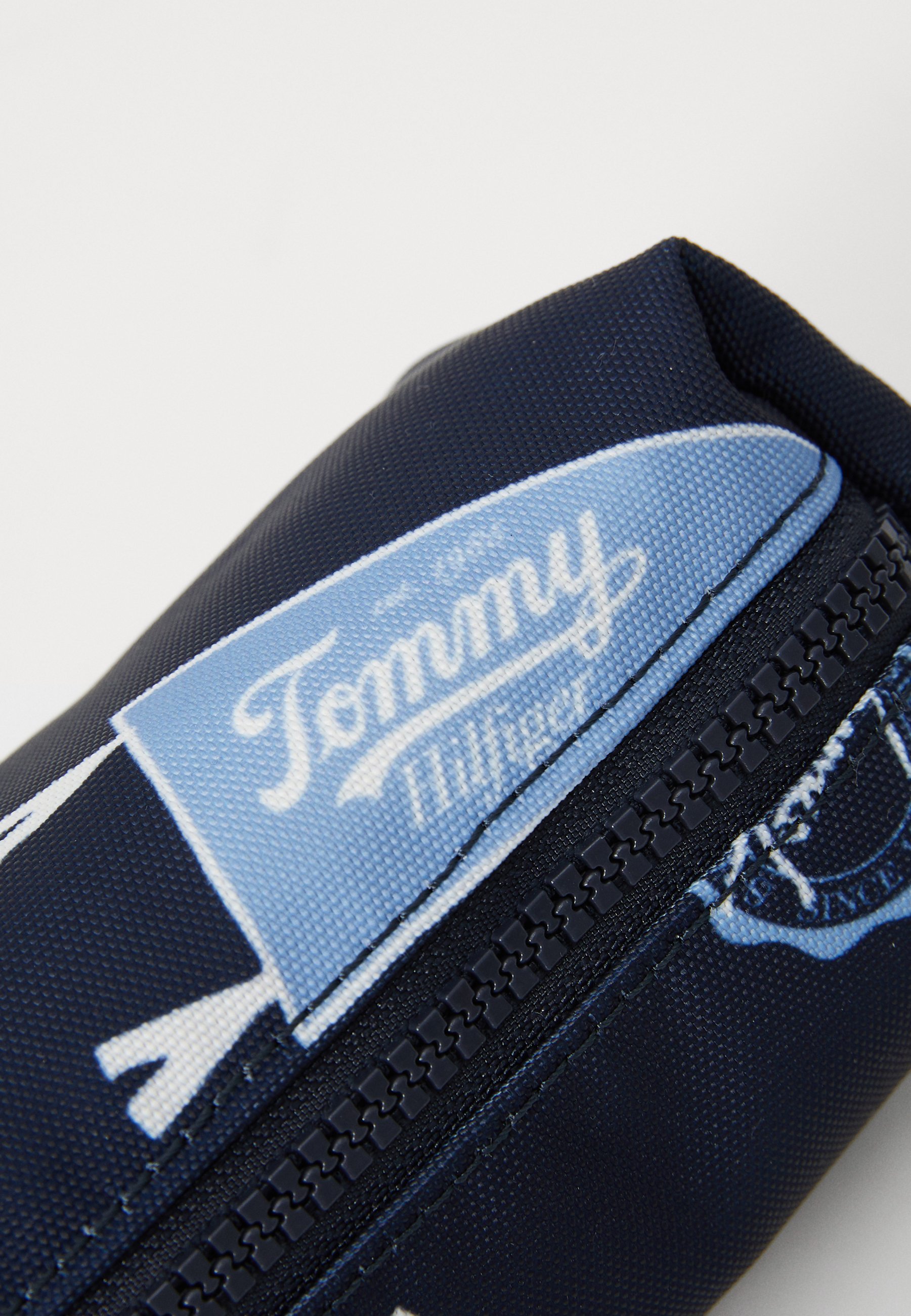 Tommy Hilfiger ESSENTIAL BEDRUKTE PENNENETUI UNISEX - Overige accessoires - ruimteblauw