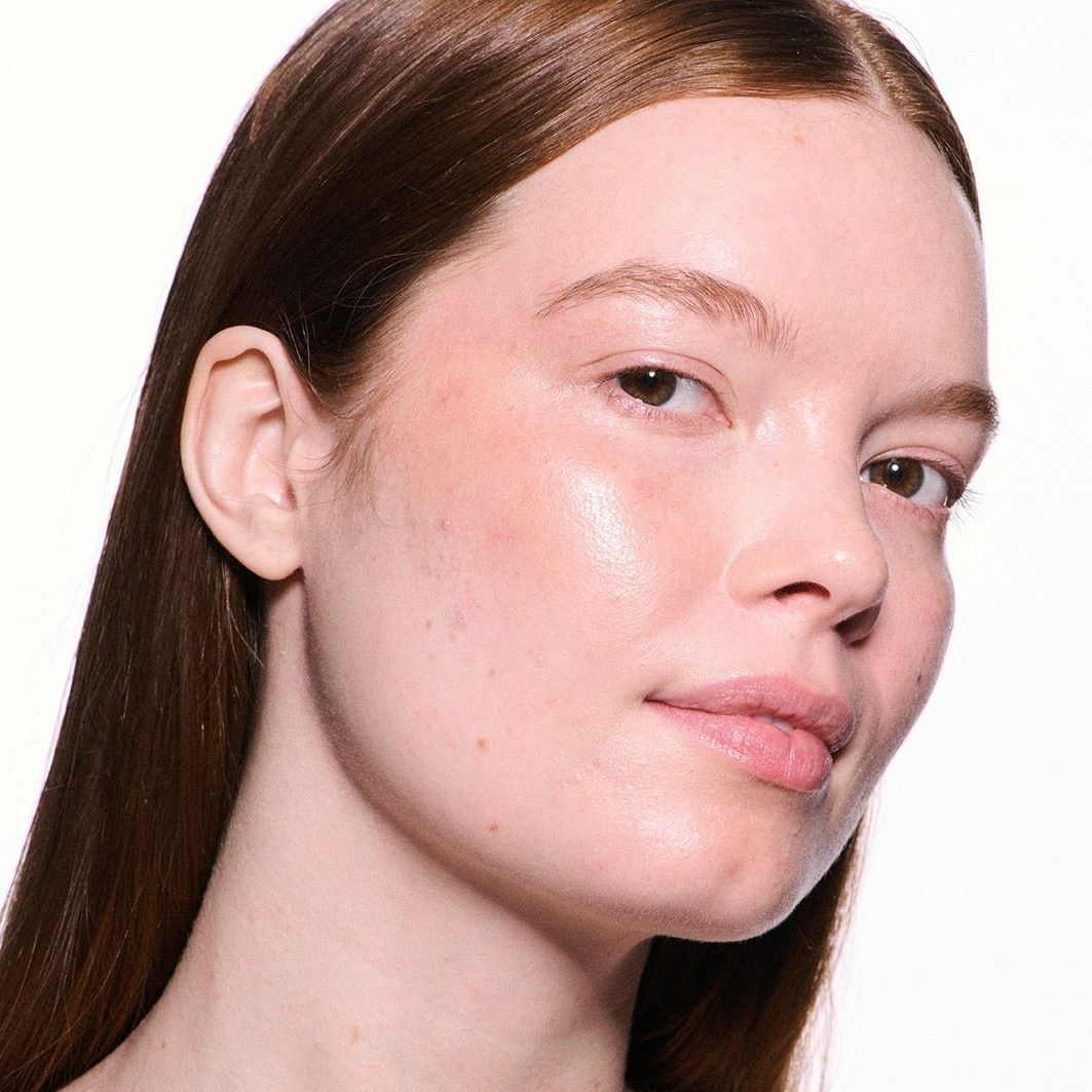 MAC žvilgantis pieštukas „Skinfinish Lightstruck“ – 15 ml
