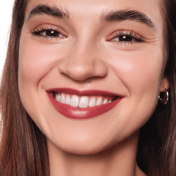 Essence Satin Glow 06 Deja-Brew Luminous Shine Lipstick<br>3.5g