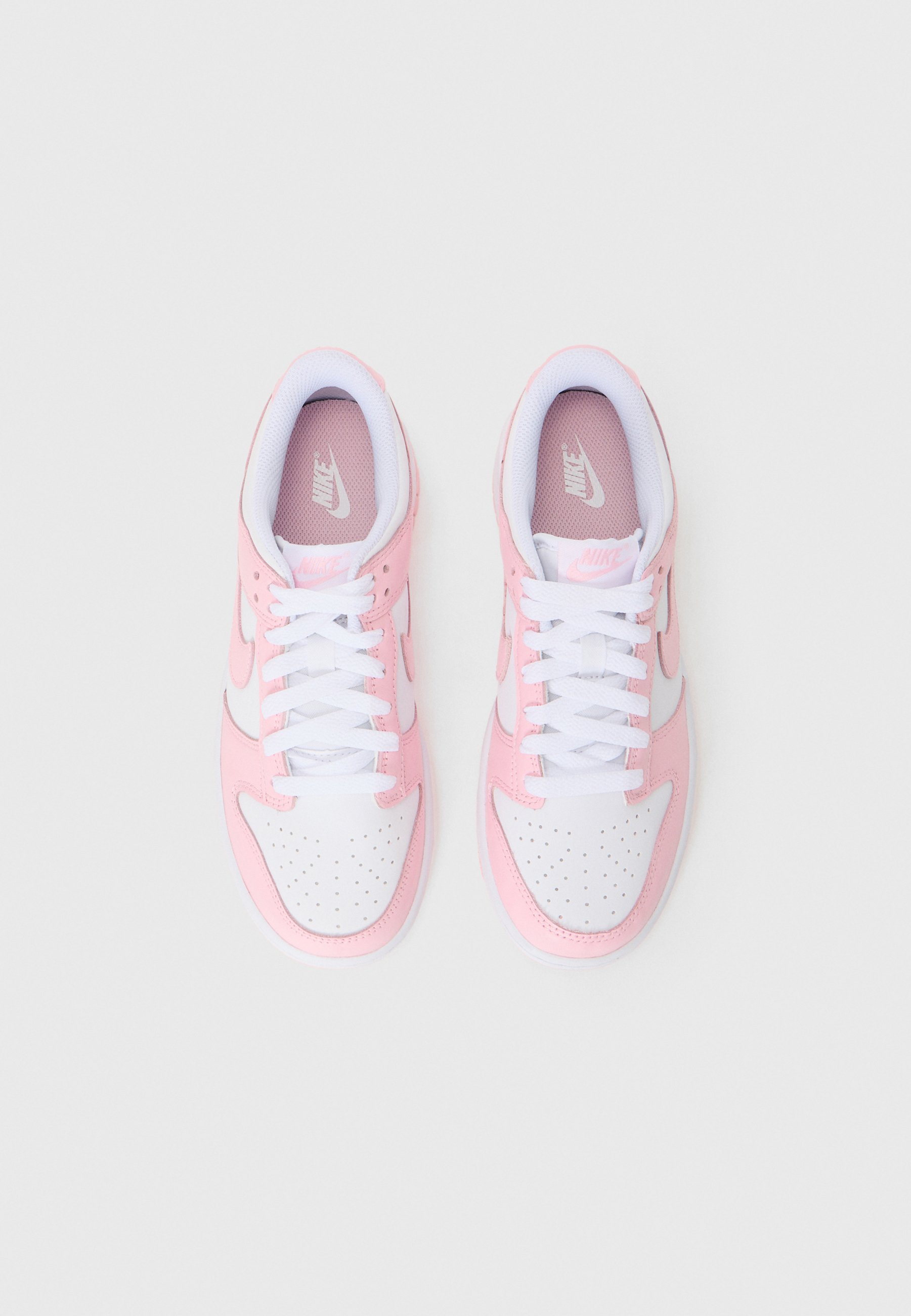 Nike Sportswear DUNK LOW UNISEX - Sneakers - wit/middelroze