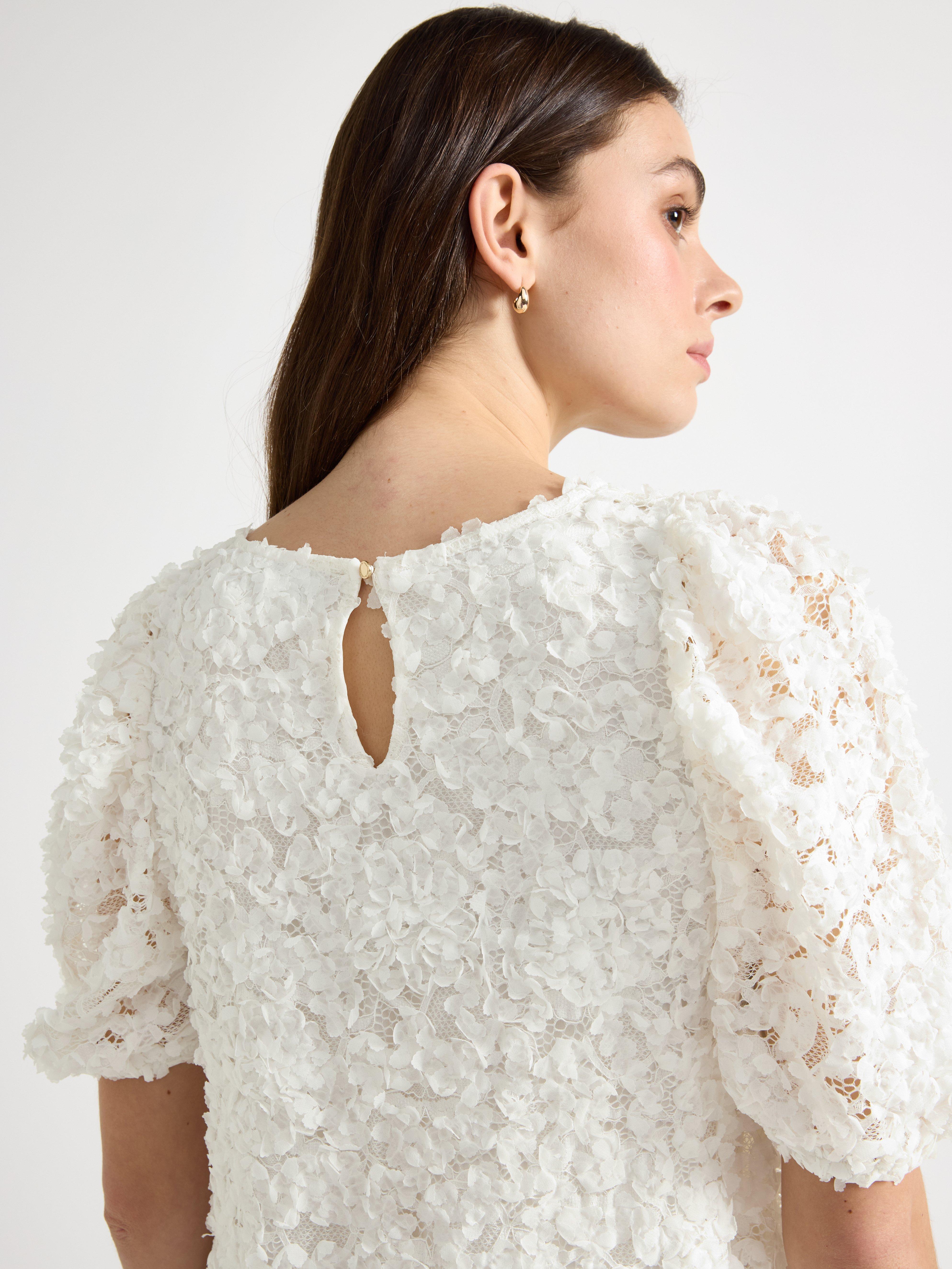 Vestido de renda com flores Off White
