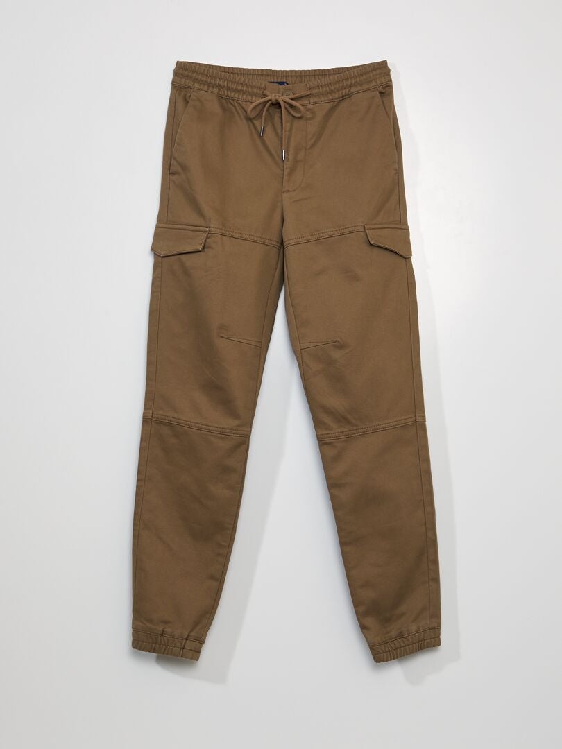 Calças chino com bolsos laterais - MARROM