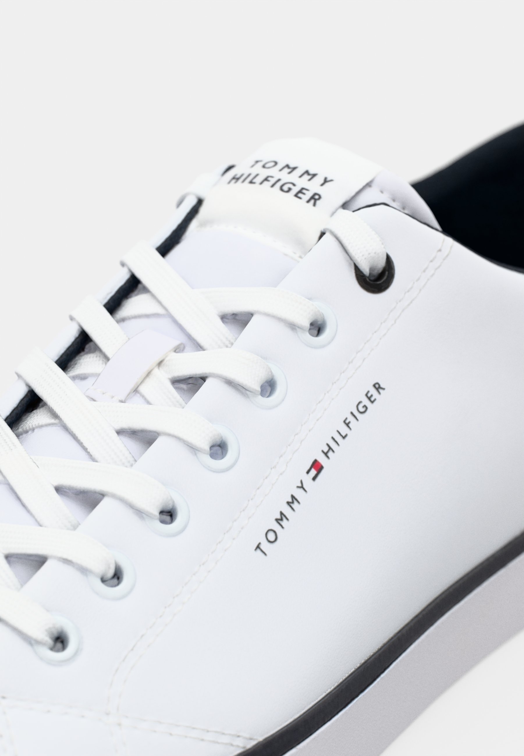 Tommy Hilfiger CORE - Sneakers - wit