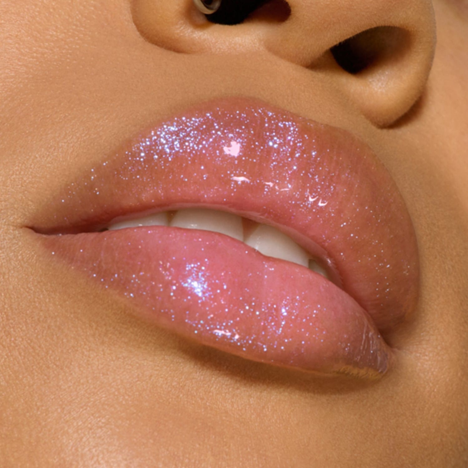 MAC Lipgloss Lipglass Air -tahmaamaton huulikiilto - 5 ml