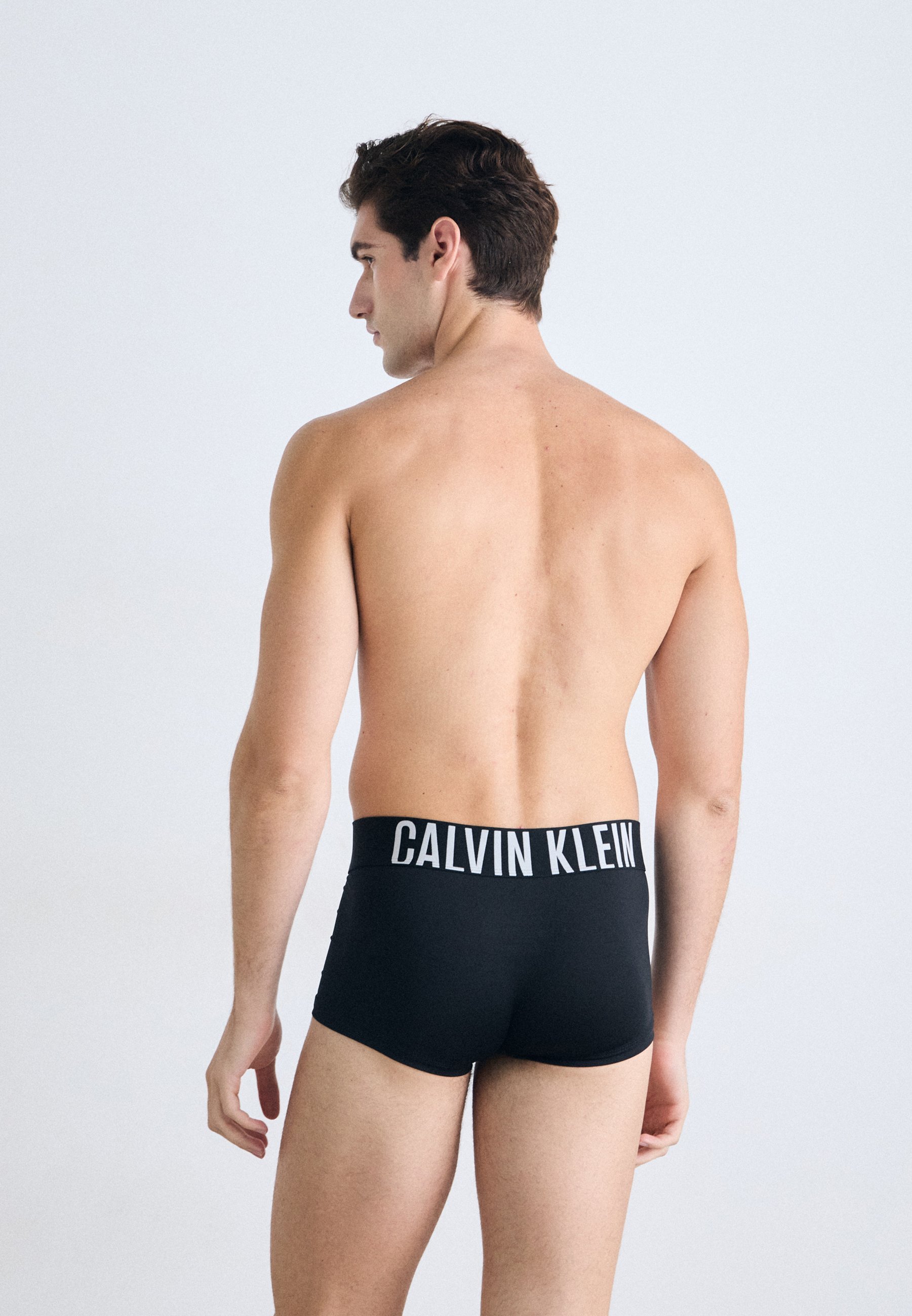 Calvin Klein Underwear LOW RISE TRUNK INTENSE POWER 3-PACK - Boxershorts - zwart/koningsblauw/turbulentie