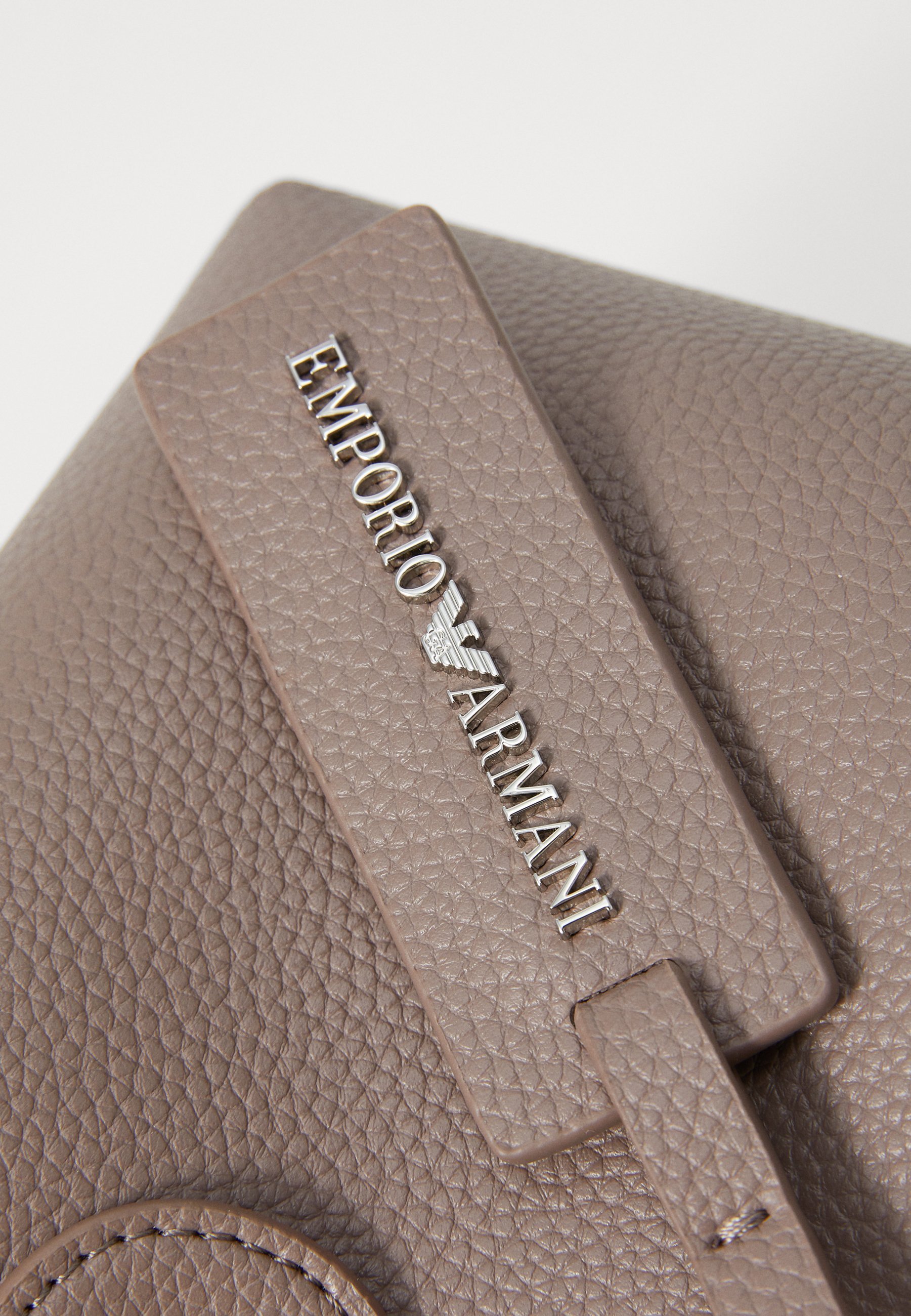 Emporio Armani BAG - Kabelka - béžová