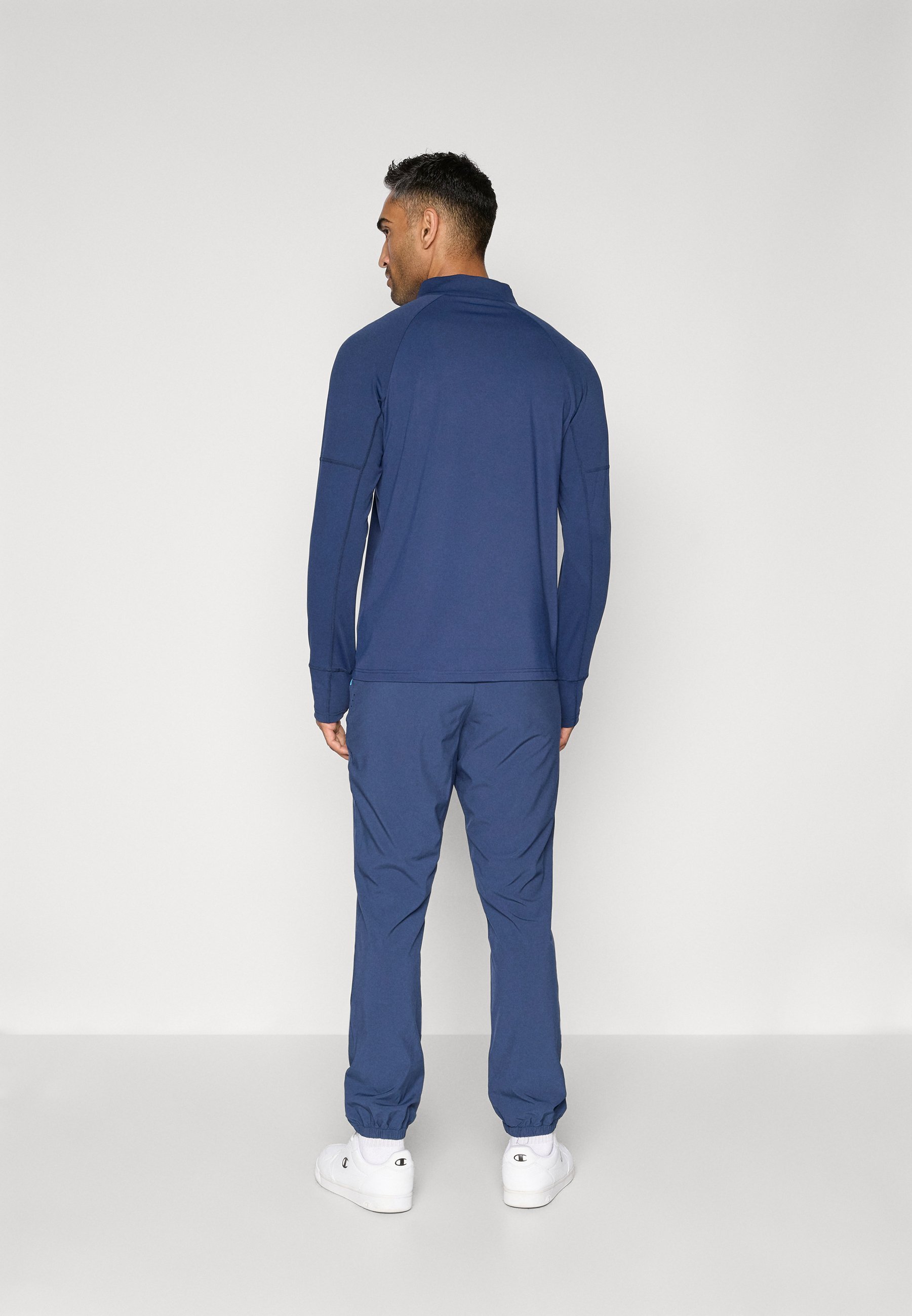Ellesse BENEVIOS TRACK PANT - Verryttelyhousut - navy