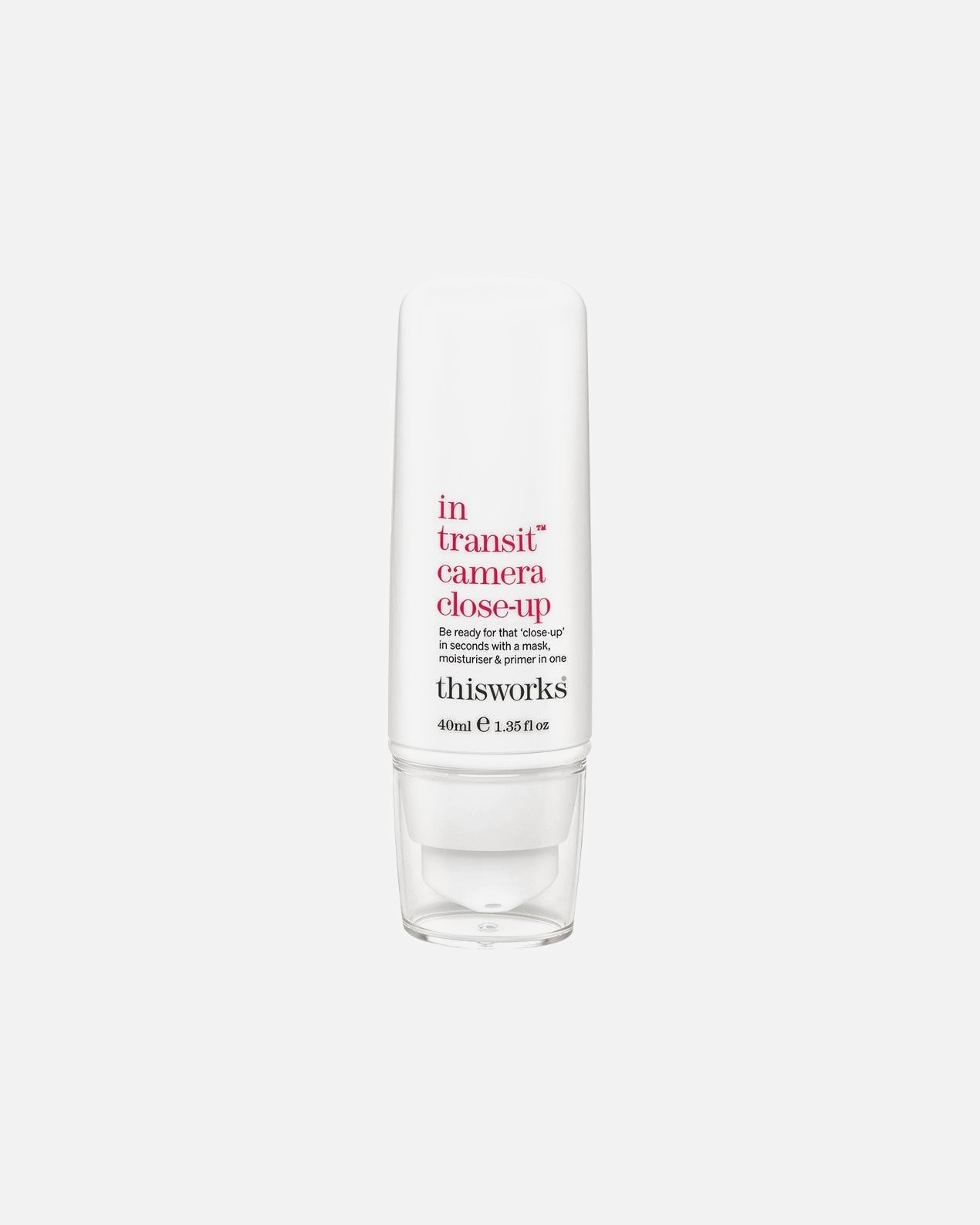 This Works ansigtscreme under transport – nærbillede af transportkameraet – 40 ml