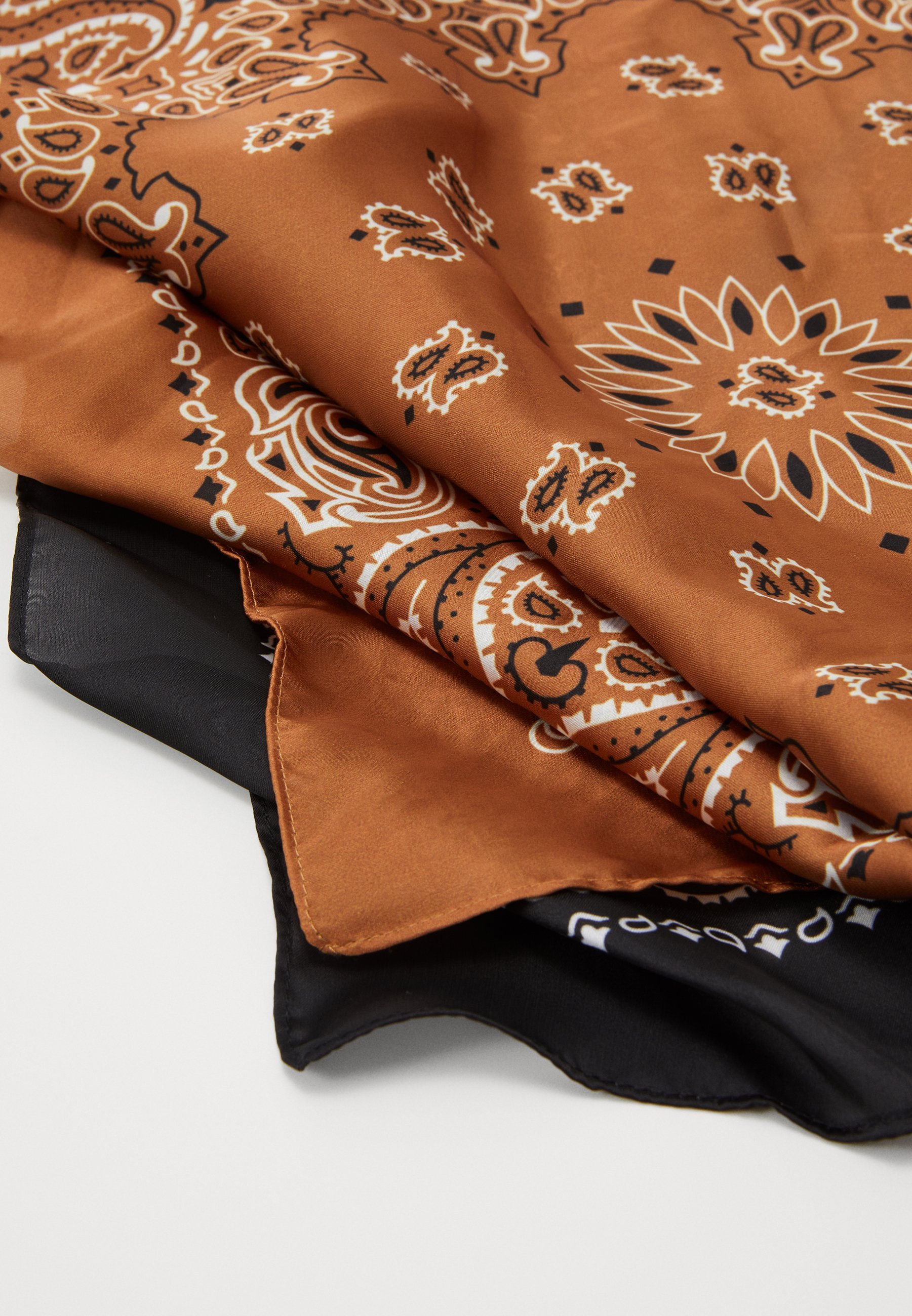 Urban Classics BANDANA UNISEX 2-PACK - Foulard - zwart/cognac