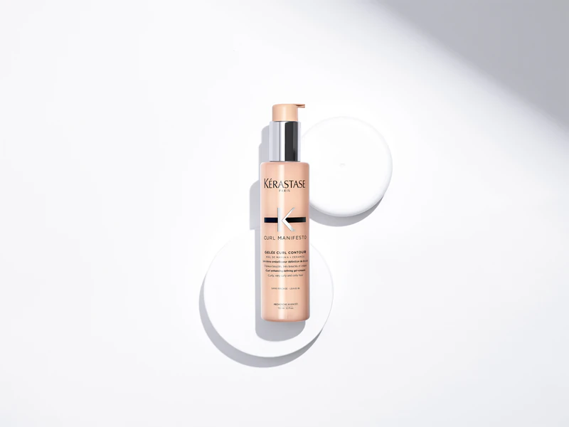 Krémový gél Kérastase Curl Manifesto Gelée Curl Contour pre kučeravé a vlnité vlasy