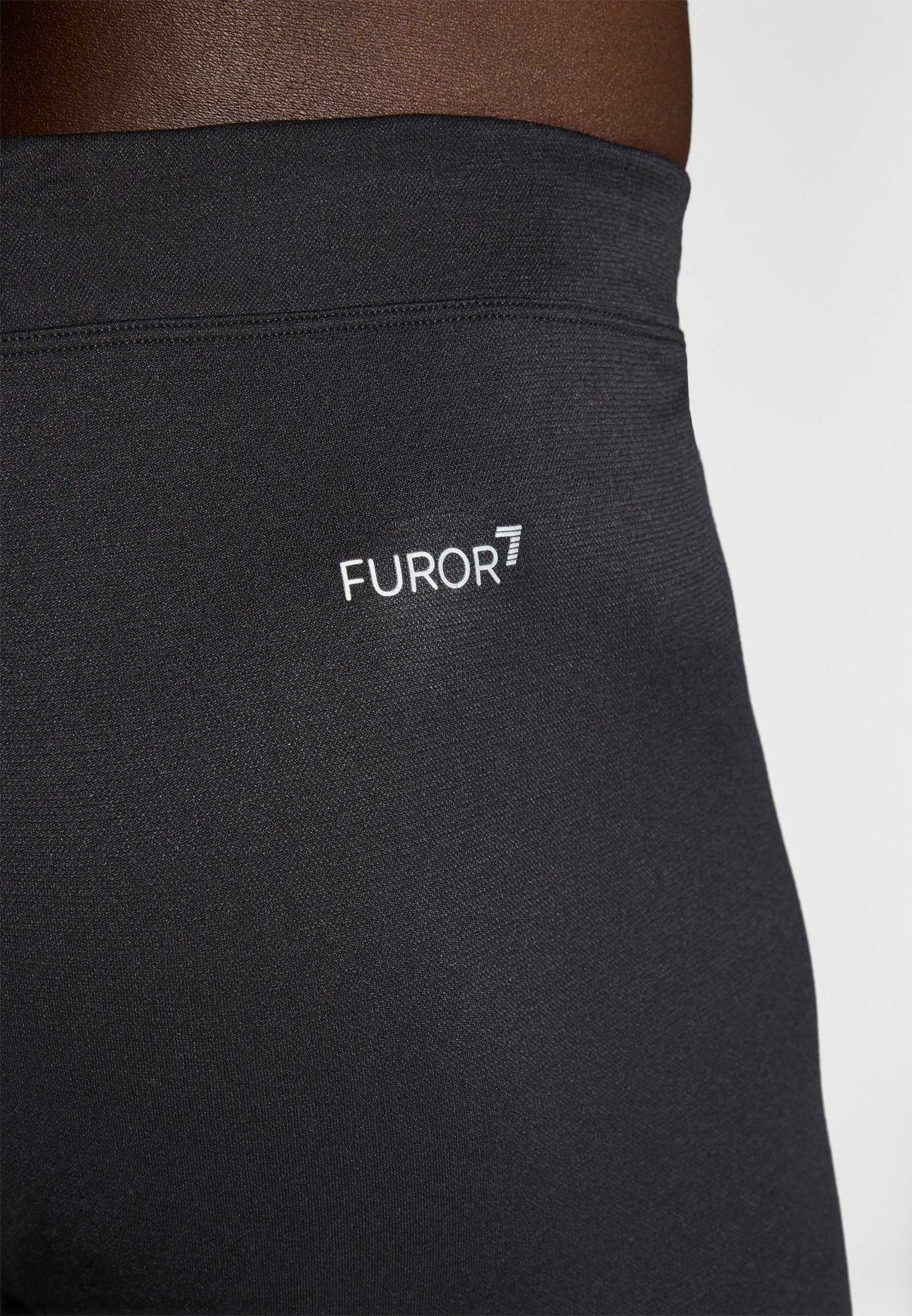EA7 Emporio Armani LEGGINGS - Leggings - noirs