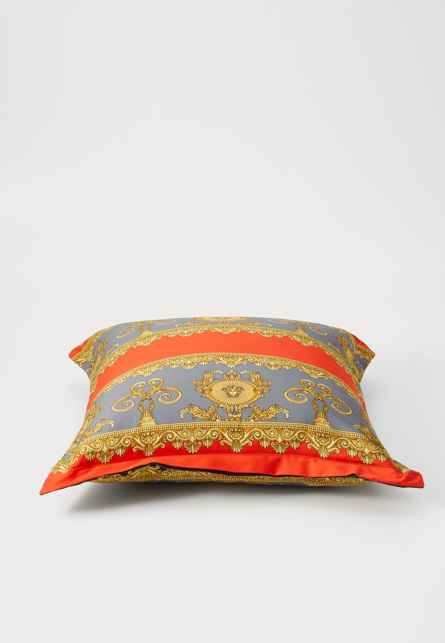 Versace kussens en kussenhoezen