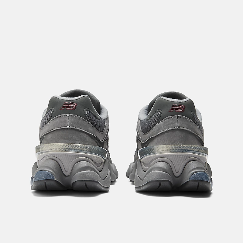 Unisex 9060 - Castlerock z granatem og srebrnym metalicznym wykończeniem