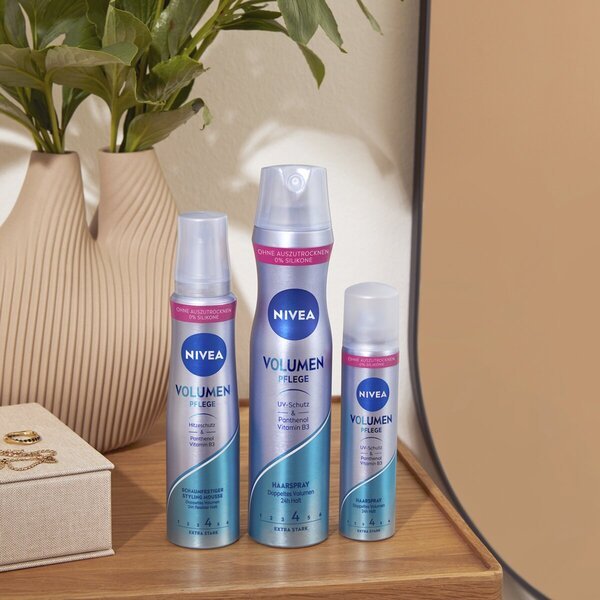 NIVEA Hold 4 Volume Care sprej za oblikovanje kose<br>250 ml
