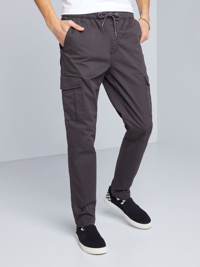 Slim fit broek met meerdere zakken - ZWART