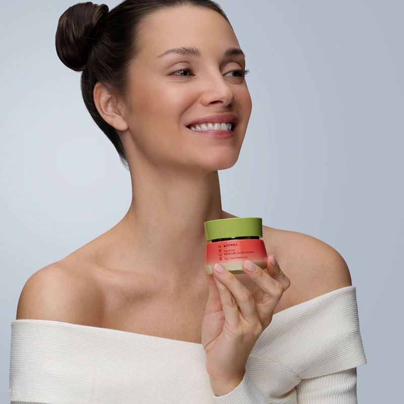Creme hidratante iluminador SuperFruits da KORIKA
