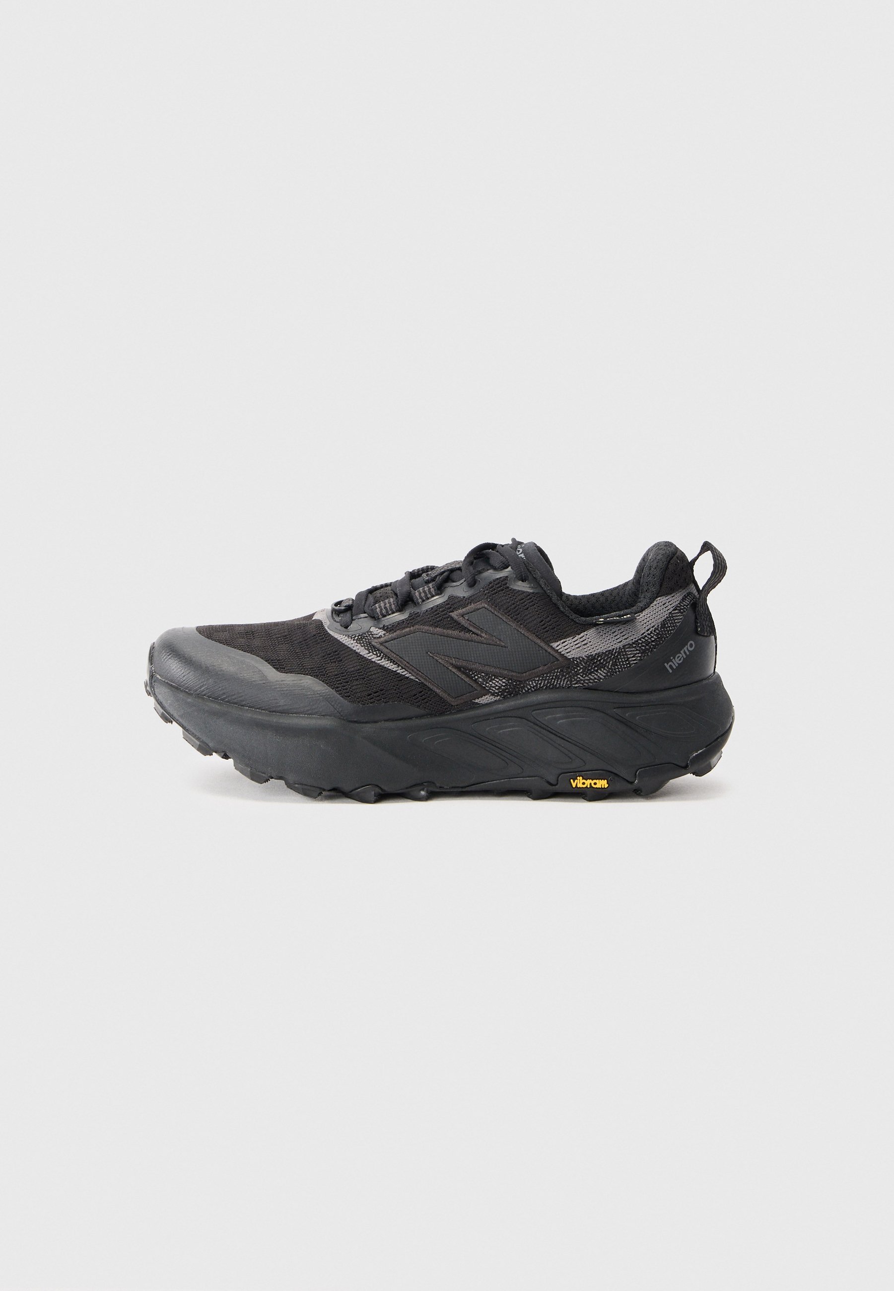 New Balance HIERRO V9 - Trailrunningschoenen - zwart