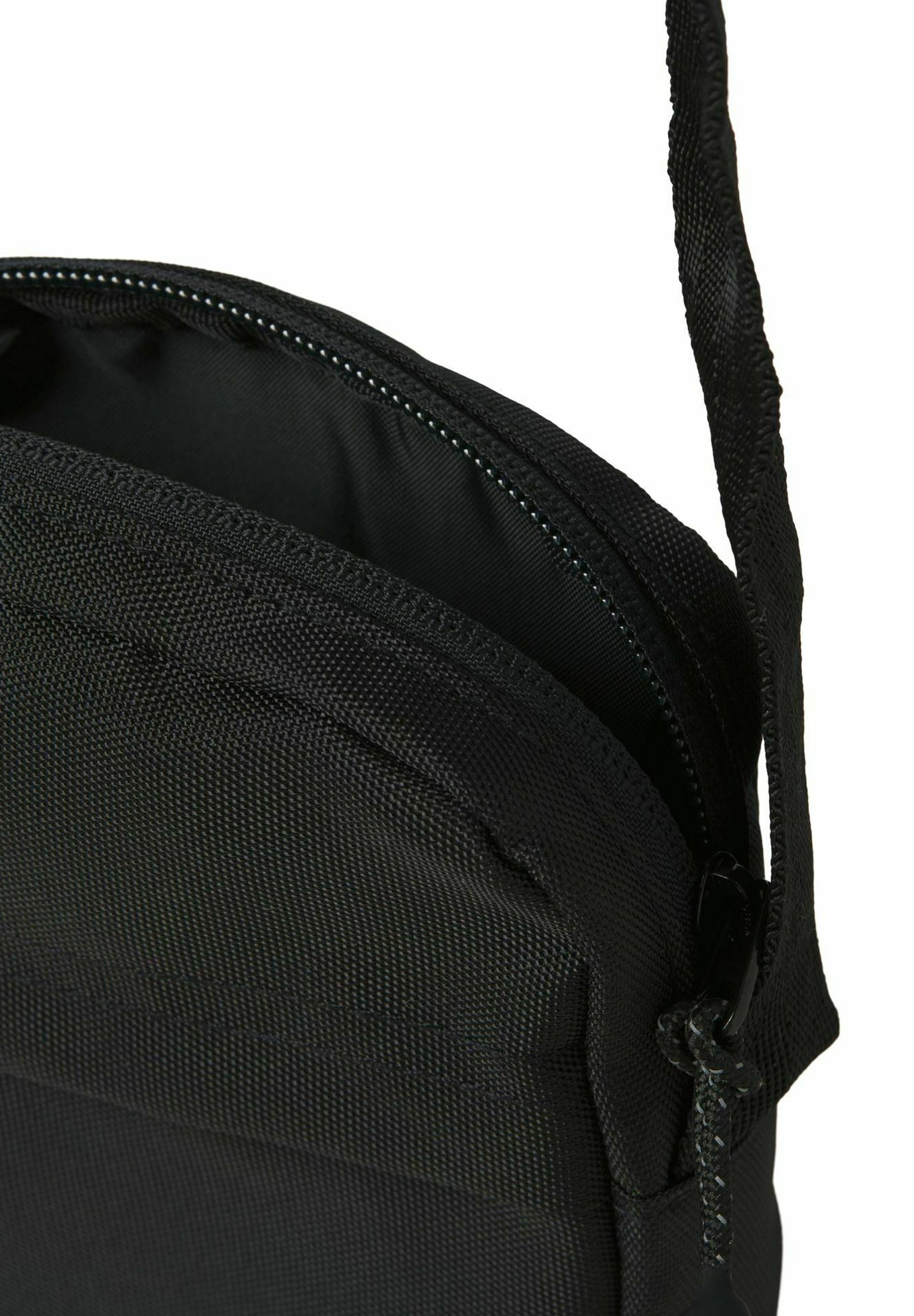 Jack & Jones õlakott - must