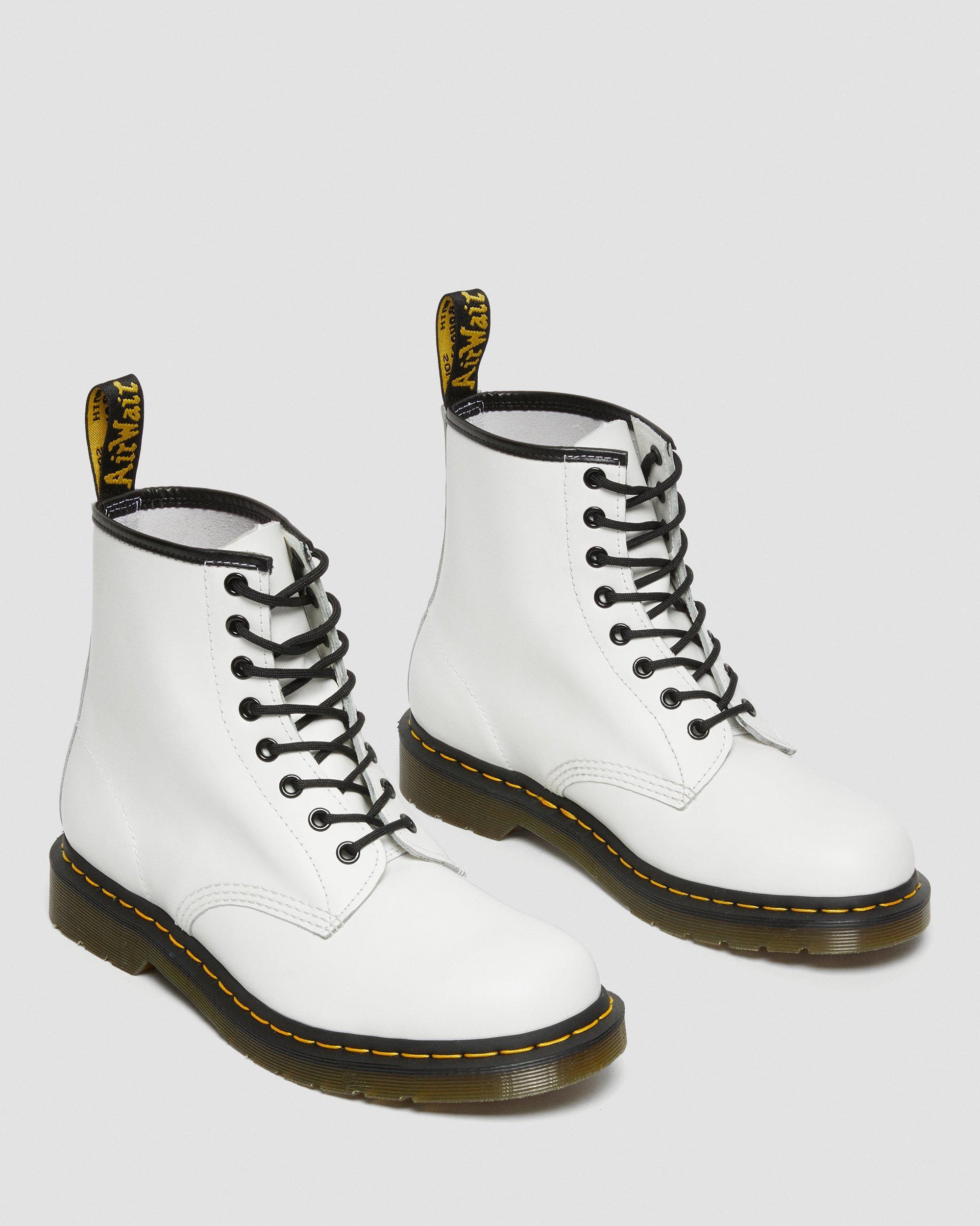 1460 Smooth Leather Lace Up Boots