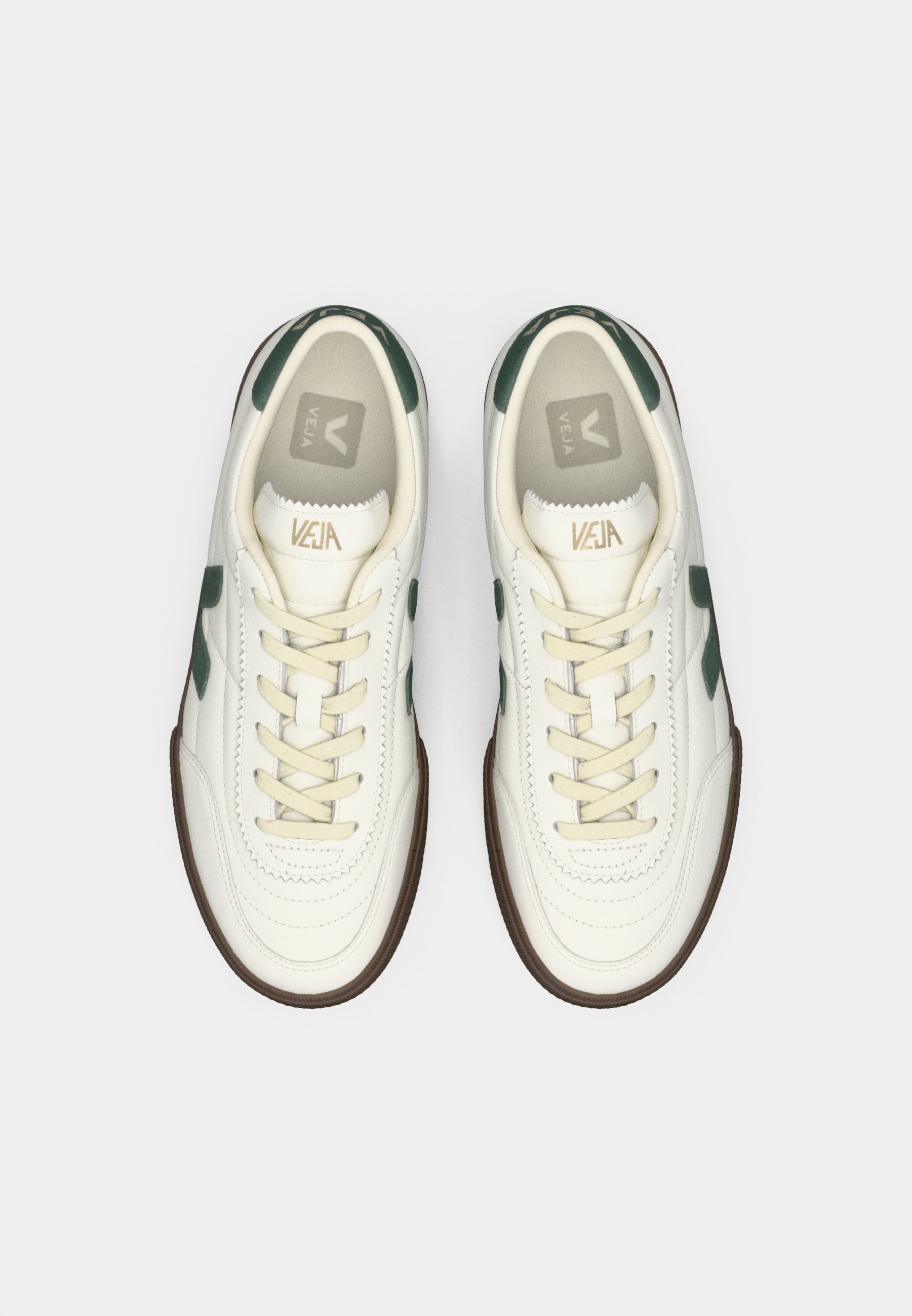 Veja žemakulniai sportbačiai