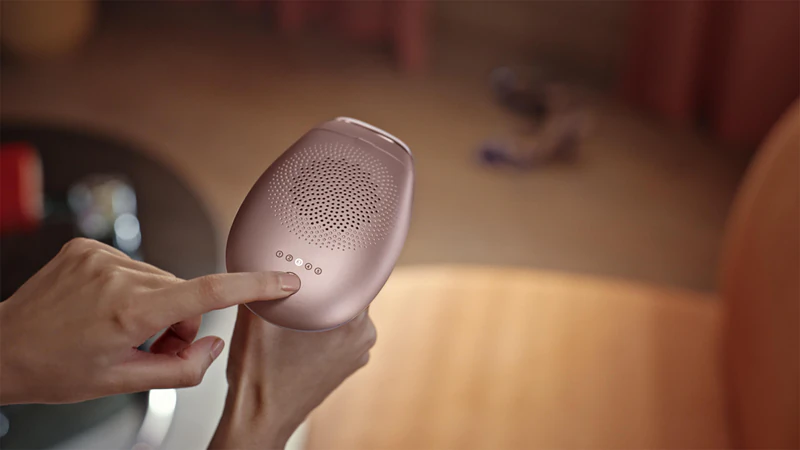 Philips Lumea IPL 7000 BRI921/00 IPL-epilator voor lichaam, gezicht, bikinilijn en oksels + precisietrimmer