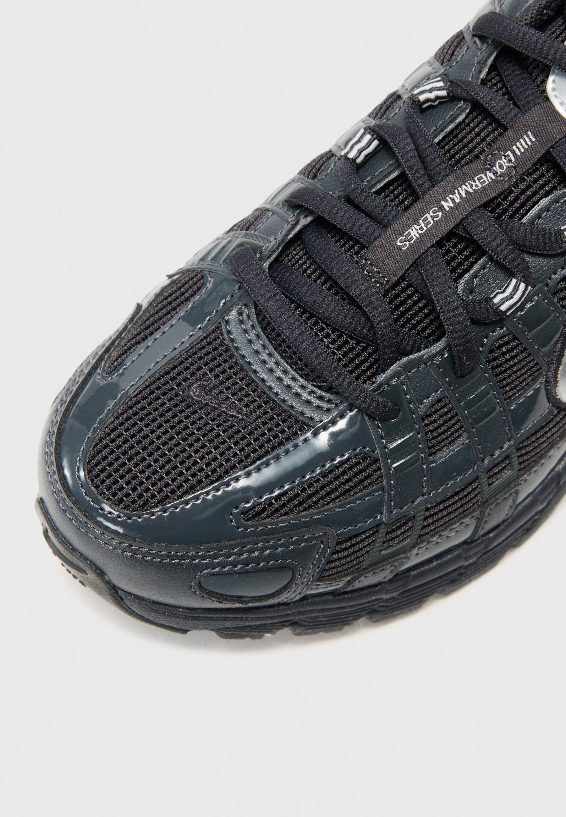 Tênis Nike Sportswear de cano baixo