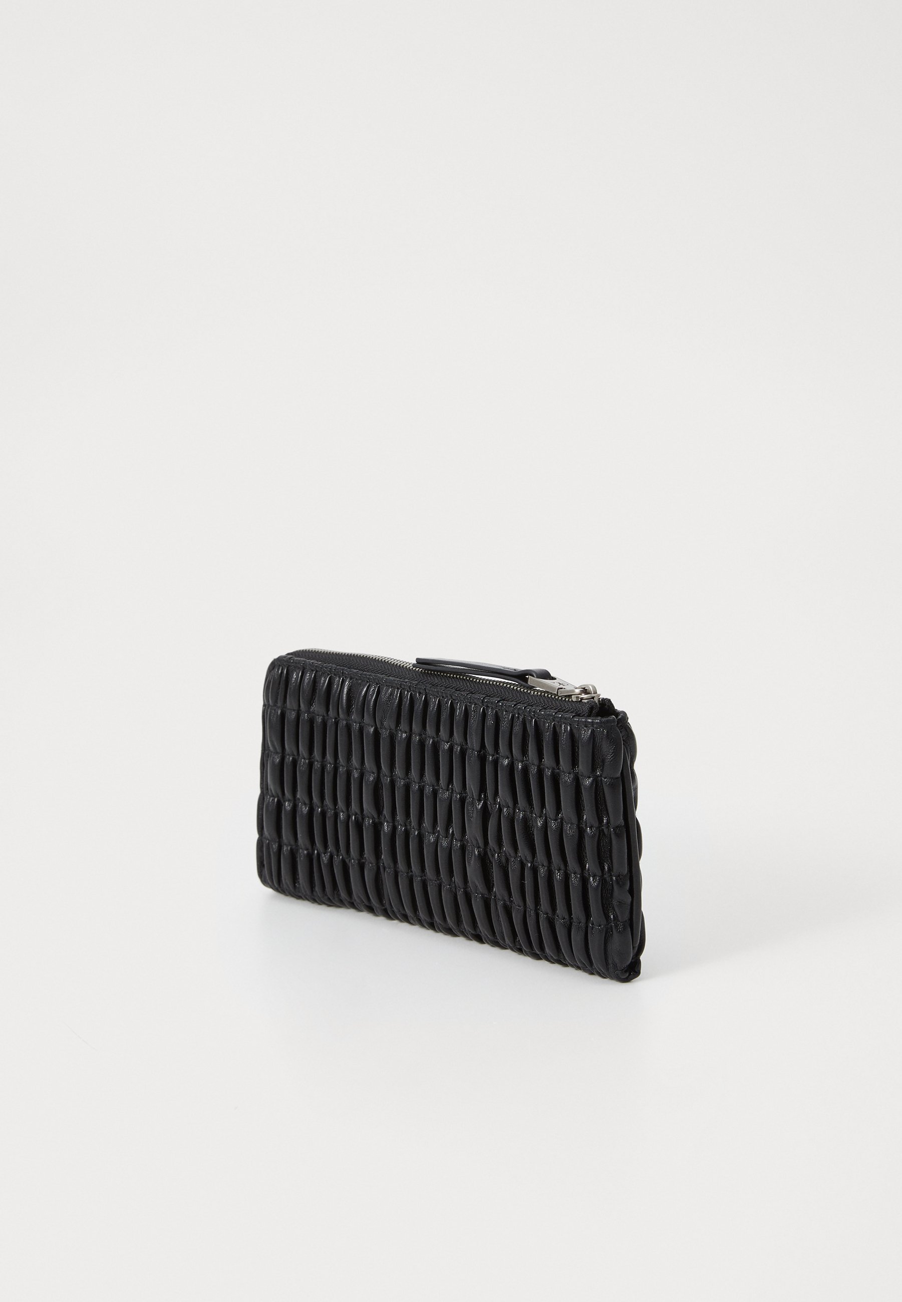 Portefeuille Calvin Klein Jeans froncé à fermeture éclair longue - noir