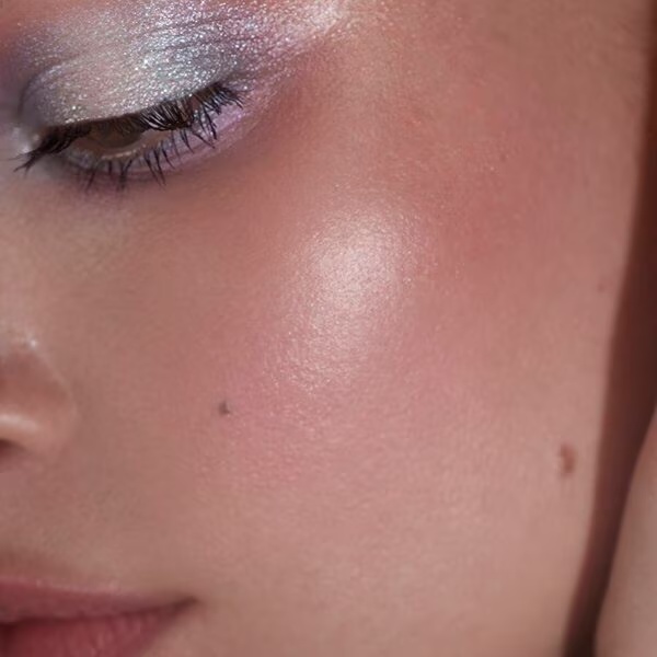 Elf Halo Glow Highlight štapić za uljepšavanje od ružičastog kvarca<br>10ml