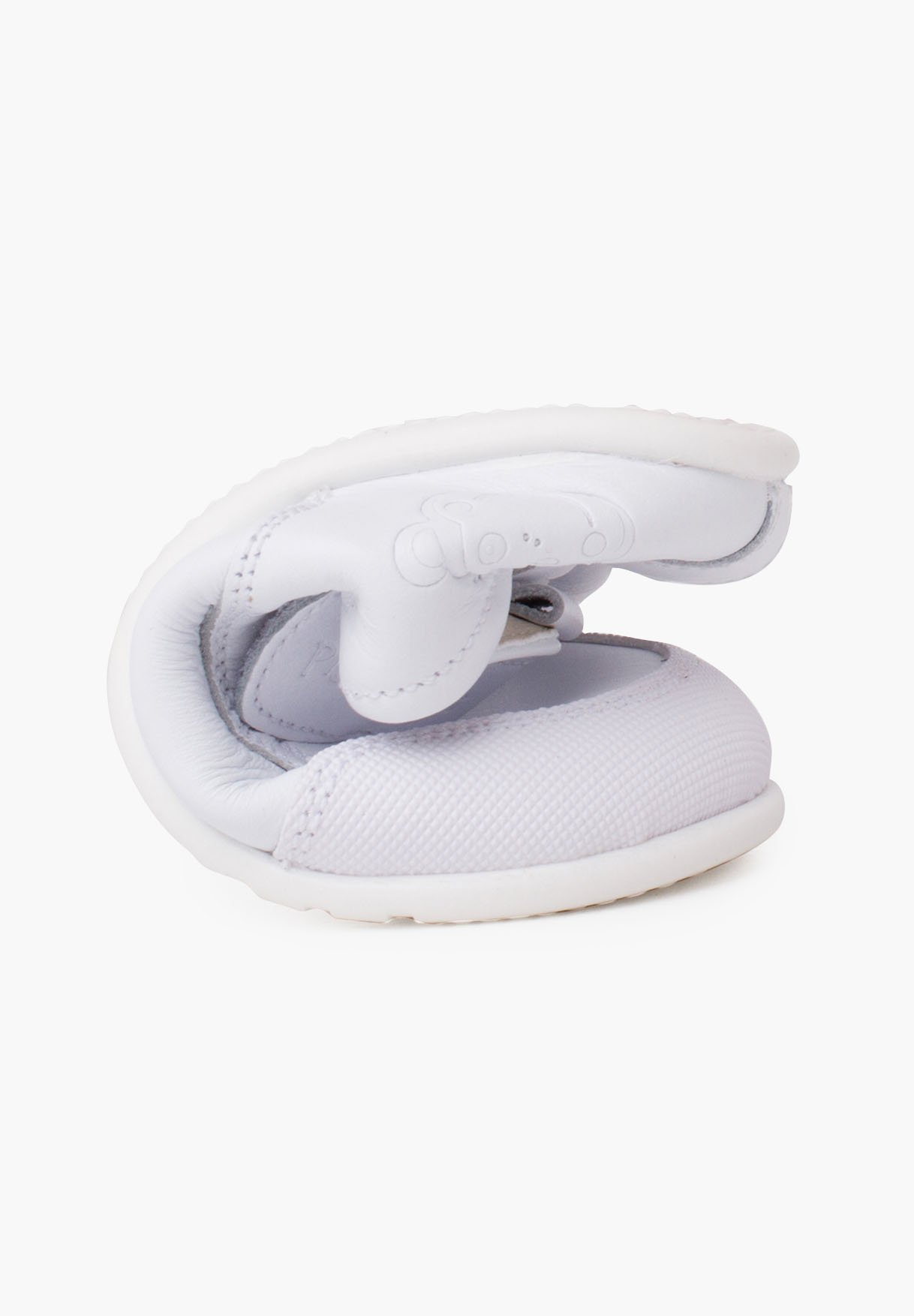 Sapatos Pisamonas com sola reforçada e flexível - com fecho de velcro - brancos