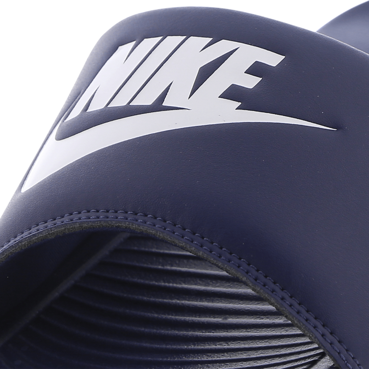 Nike Victori One
