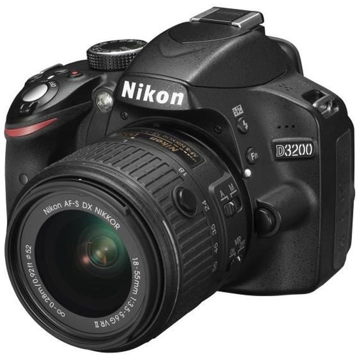 Kit Nikon D3200 + obiettivo AF-S DX 18-55 VR II nero